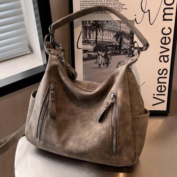 Handbags - Luxe Grey Zipper Medium Tote Shoulder Bag